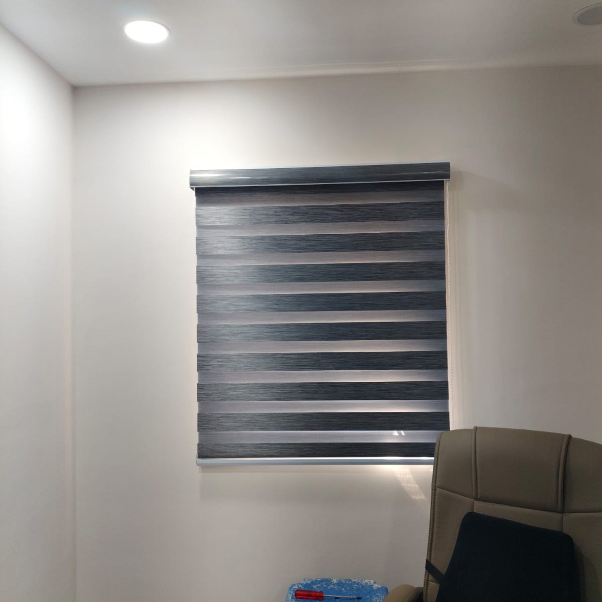 Blinds Dealer